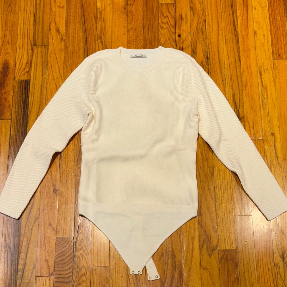 Abercrombie & Fitch Ribbed Long Sleeve Bodysuit